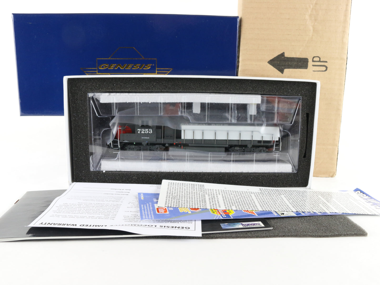 Athearn Genesis HO Cotton Belt 7253 GP40-2 Diesel Locomotive TSUNAMI ATHG40975