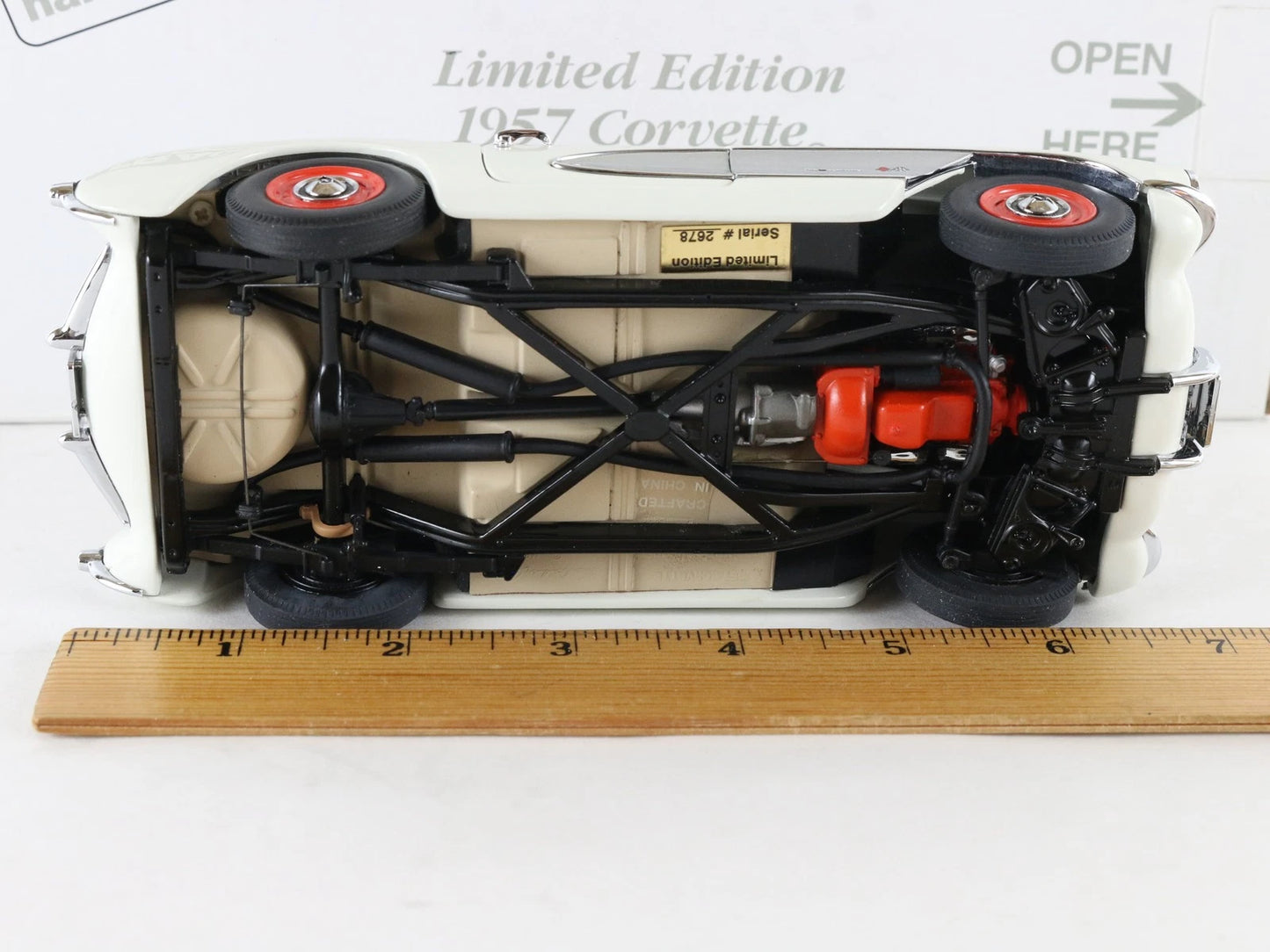1957 Chevy Corvette Roadster Limited White Silver Danbury Mint 1:24 Diecast 2678