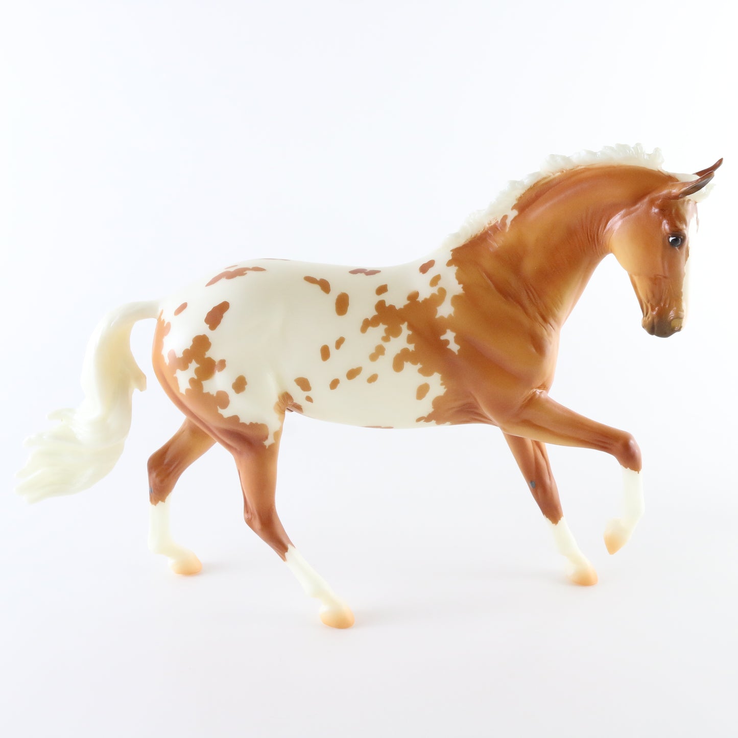 Breyer Lionel Cantering WB Matte Flagship Store Model Horse