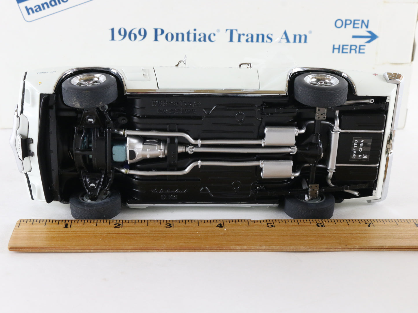 1969 Pontiac Trans Am Coupe Cameo White Blue Danbury Mint 1:24 Diecast Model