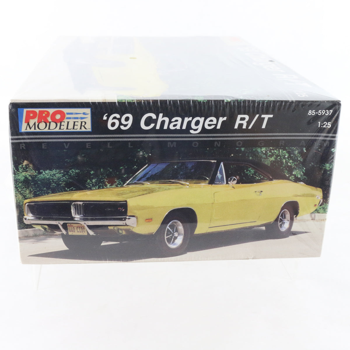 1969 '69 Dodge Charger R/T Pro Modeler Revell Monogram 1:25 Model Kit 85-5937