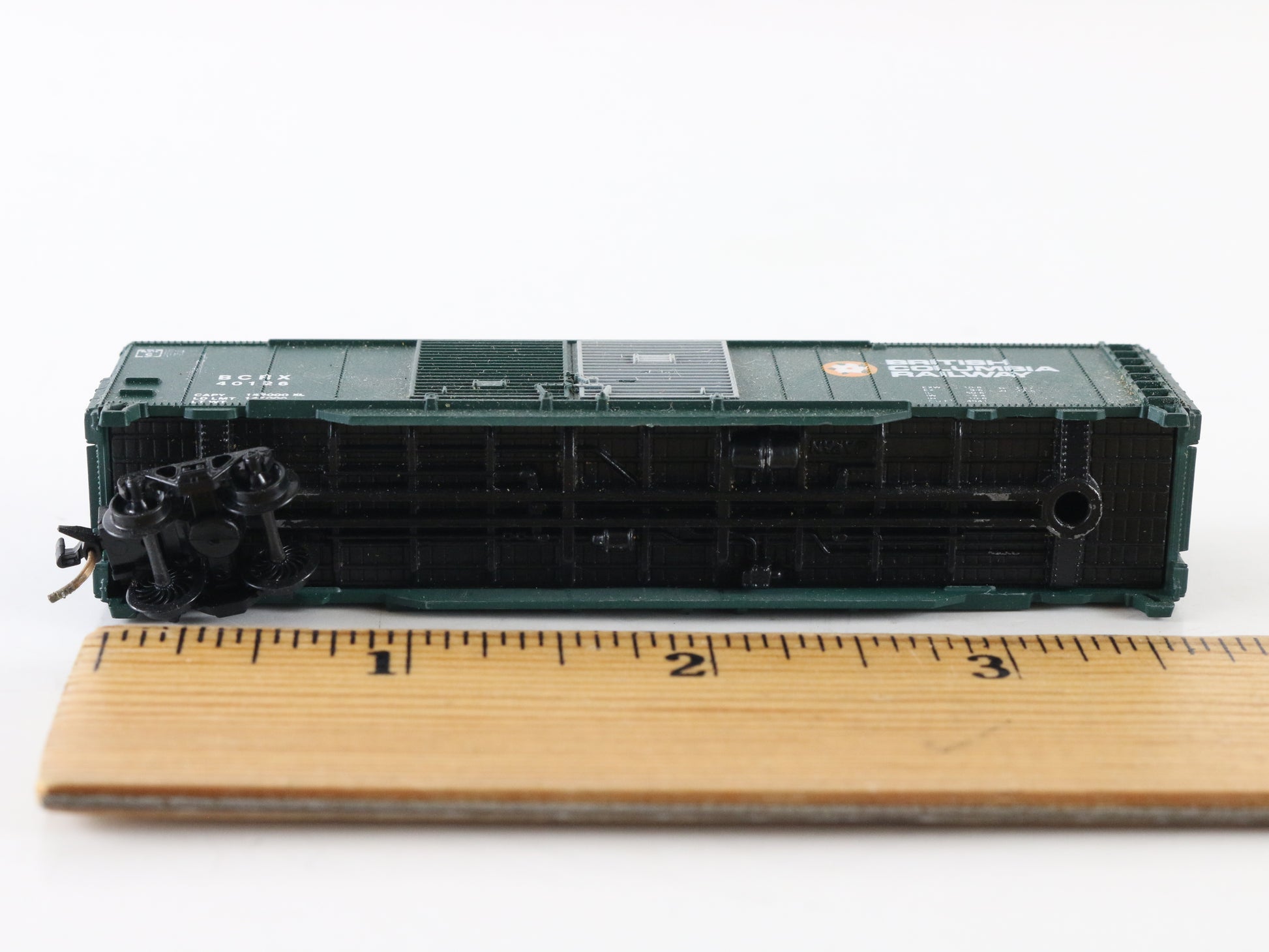 Micro-Trains N British Columbia BCRX 40126 Boxcar