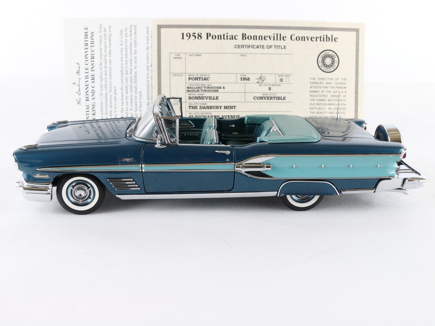 1958 Pontiac Bonneville Convertible Turquoise Danbury Mint 1:24 Model Car