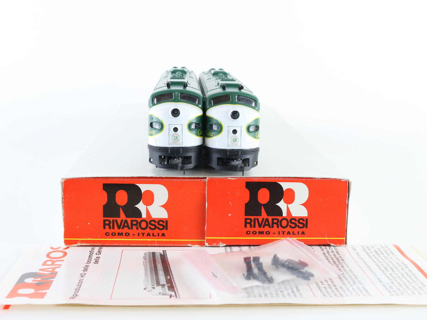 Rivarossi HO Southern Crescent 6911 EMD E-8A Diesel Locomotives Set