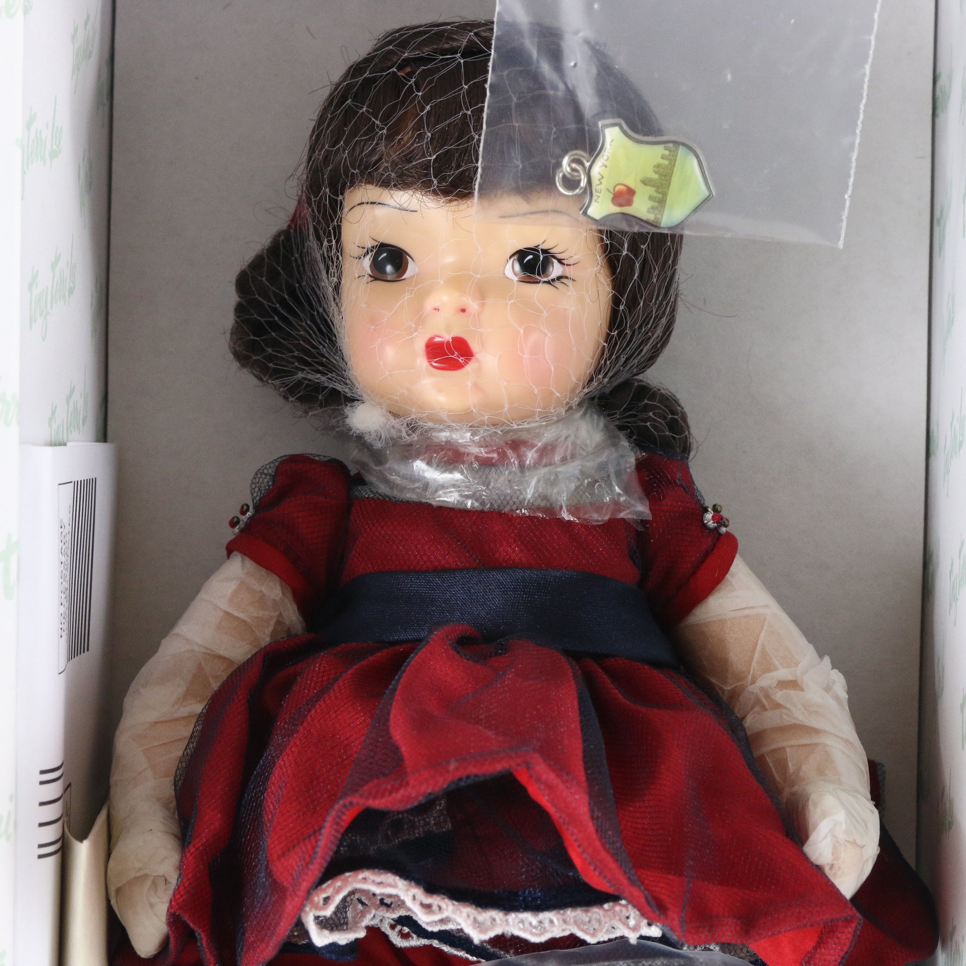 Tiny Terri Lee New York NY Travel Red Dress 10" Doll 336/750 40024 W/ Extras
