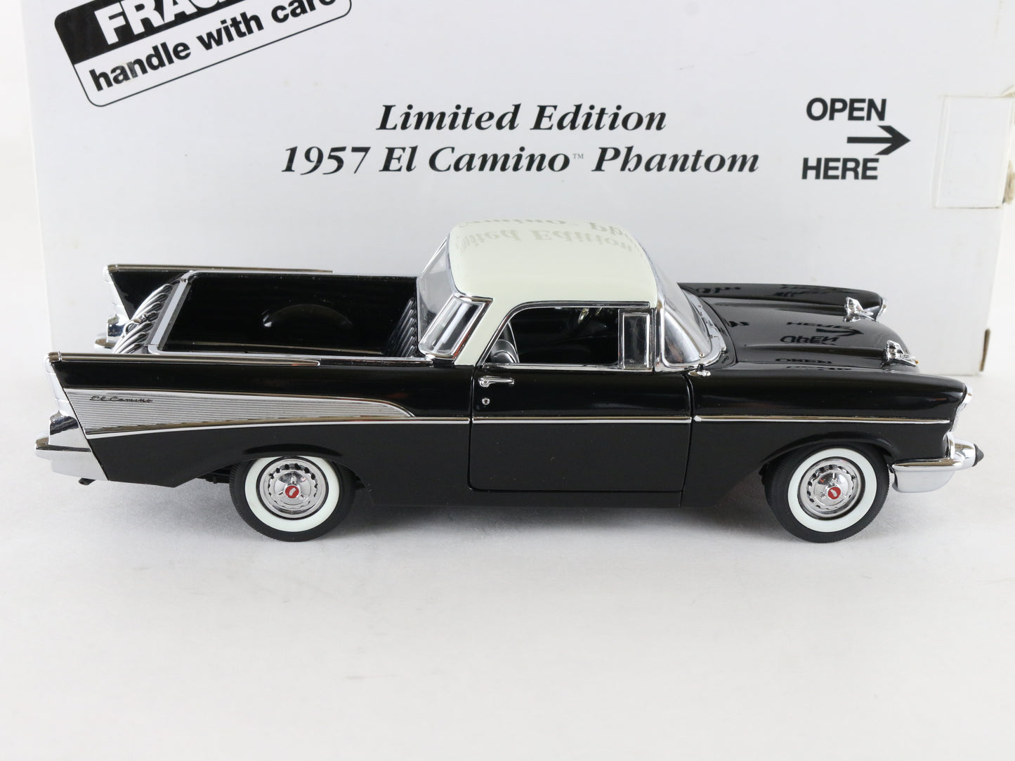 1957 Chevy El Camino Phantom Black White Danbury Mint 1:24 Diecast 109