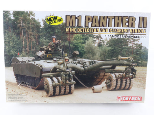 M1 Panther II Mine Detection Vehicle Modern AFV Dragon 1:35 3534 Sealed Kit
