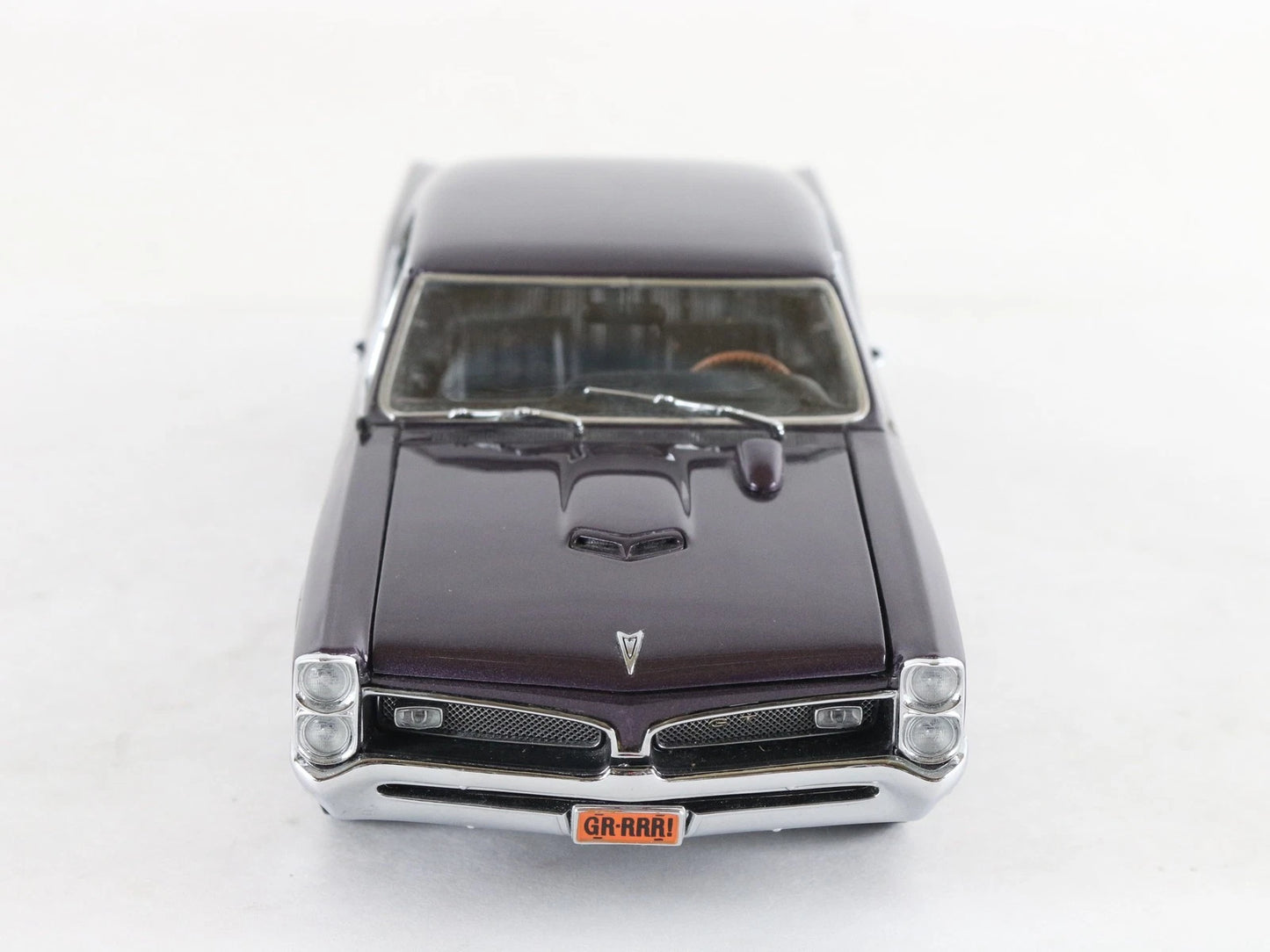 1967 Pontiac GTO Hardtop Plum Mist Purple Danbury Mint 1:24 Diecast Model Car
