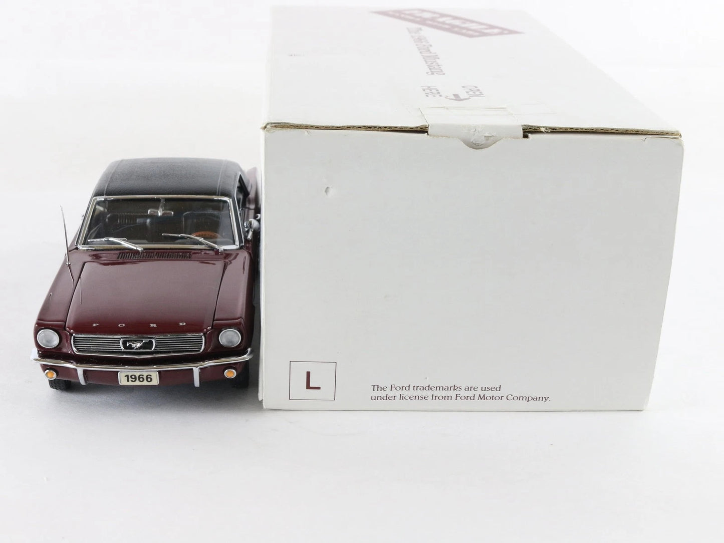 1966 Ford Mustang Maroon Danbury Mint 1:24 Diecast Model Car