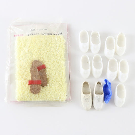 Lot Of 14 1961 Barbie & Ken Cork Sandals w/ Towel + Extra Shoes Fashion Mattel