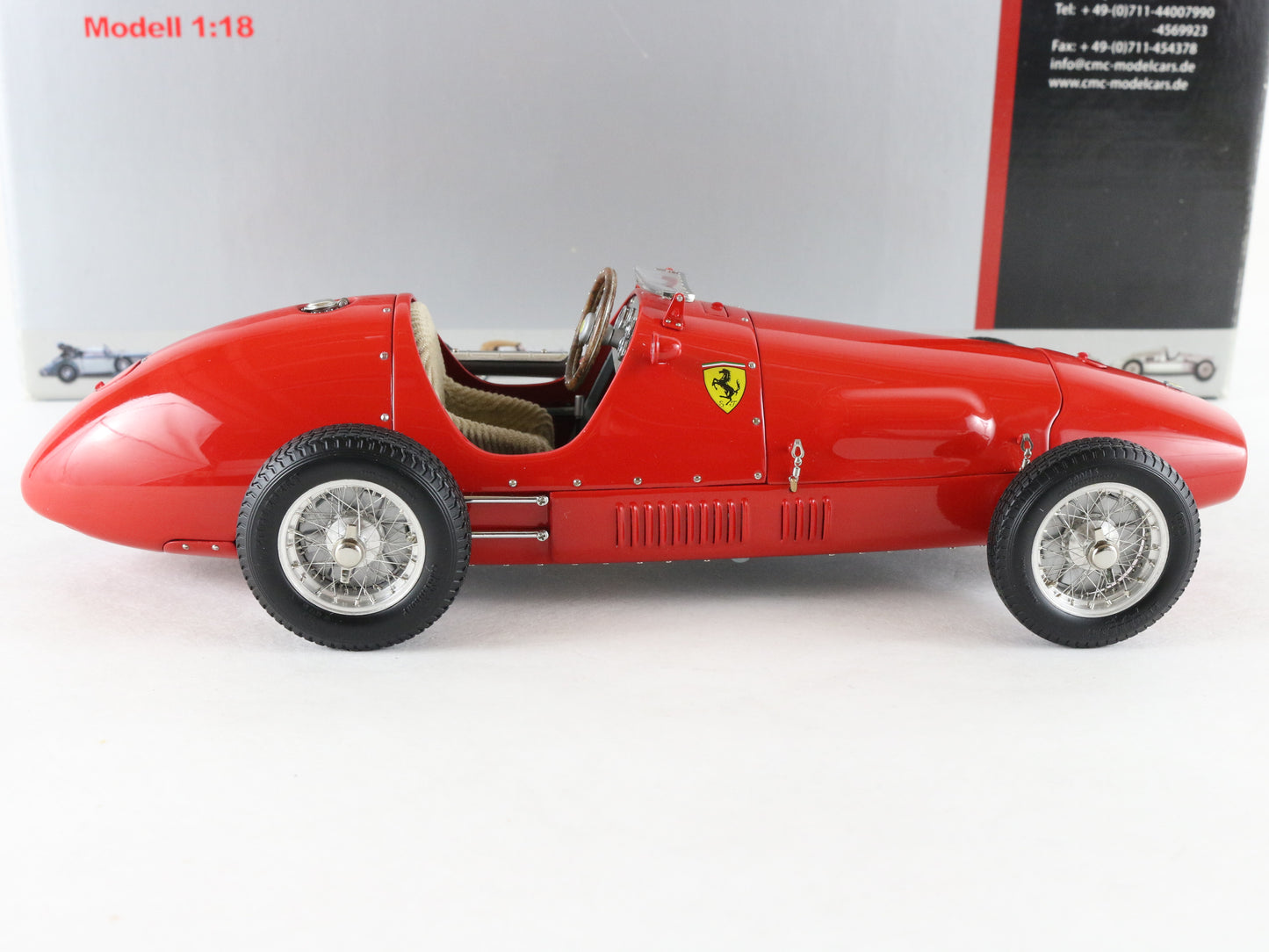 1953 Ferrari 500 F2 Der Doppelweltmeister Red CMC 1:18 M-056 Model Car