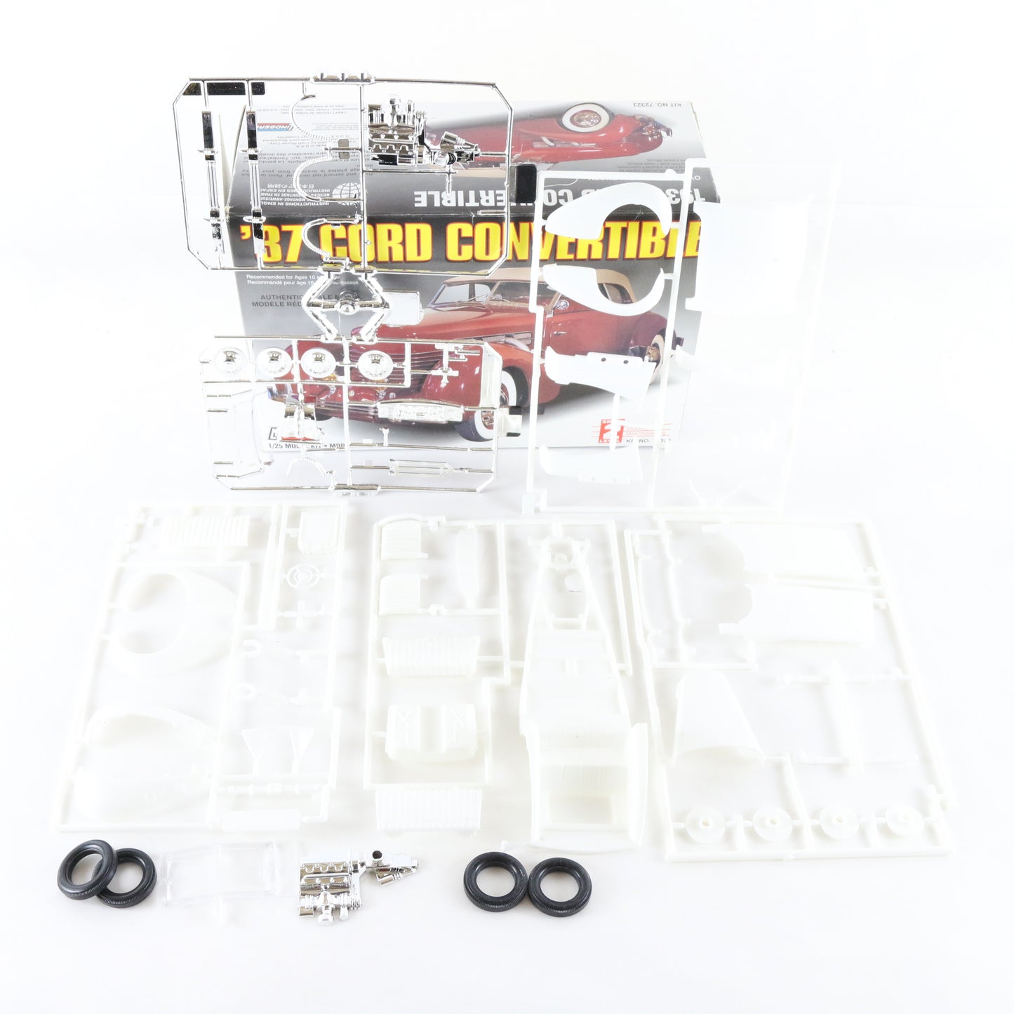 1937 '37 Cord Convertible Lindberg 1:25 Model Car Kit 72323