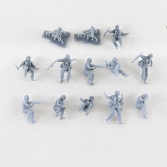 Lot Of 13 Huey Helicopter Crew Troops Gunners Peddinghaus? 1:72 3D Printed