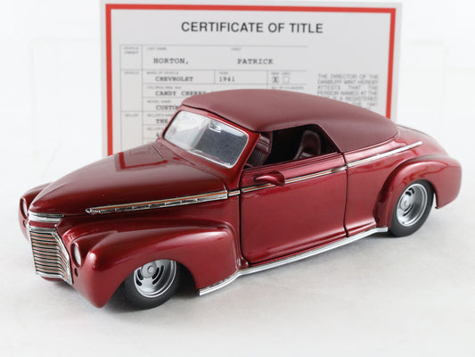1941 Chevrolet Custom Rod Cherry Red Convertible Danbury Mint 1:24 Model 