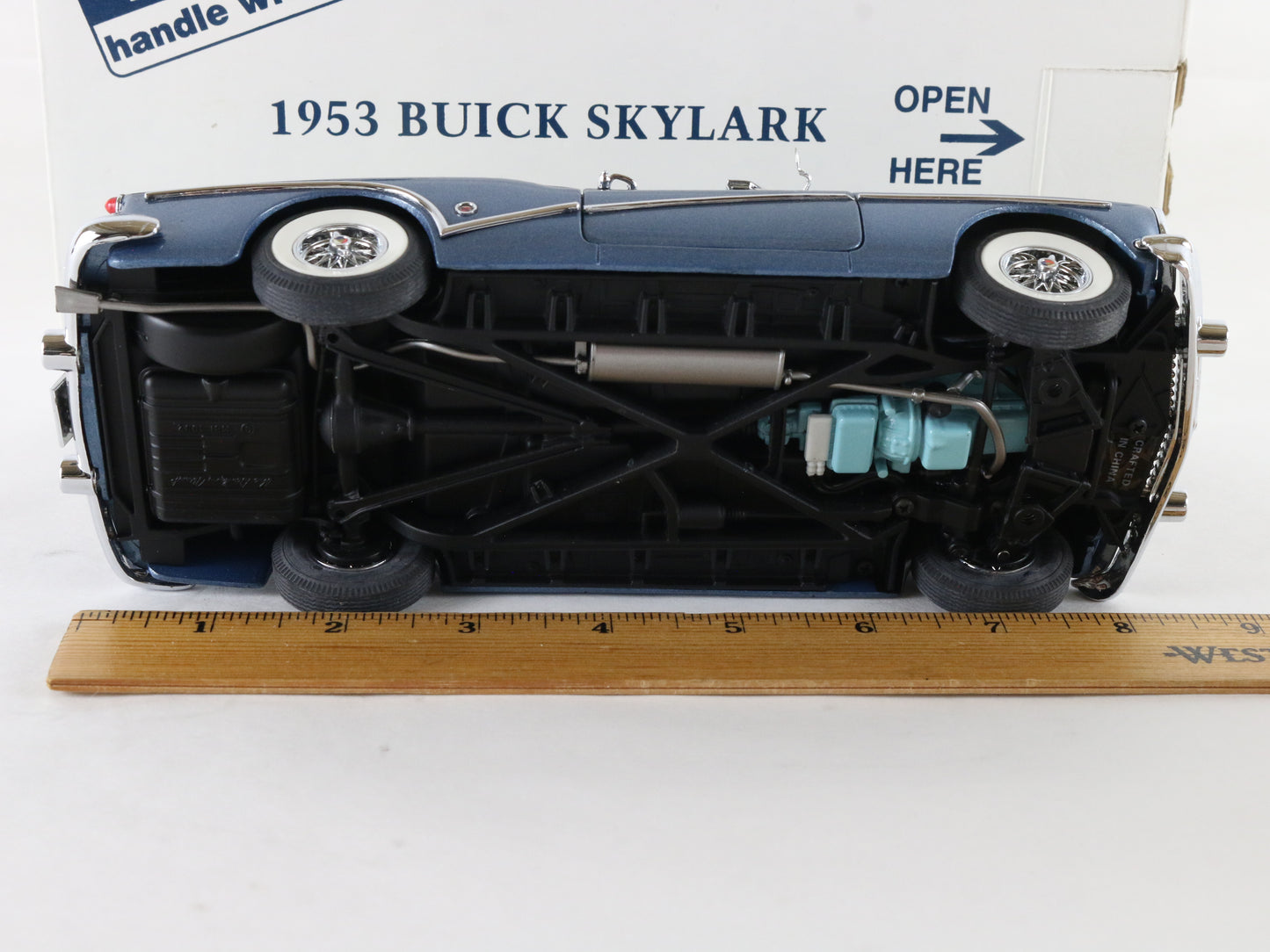 1953 Buick Skylark Blue Convertible Danbury Mint 1:24 Diecast Model Car