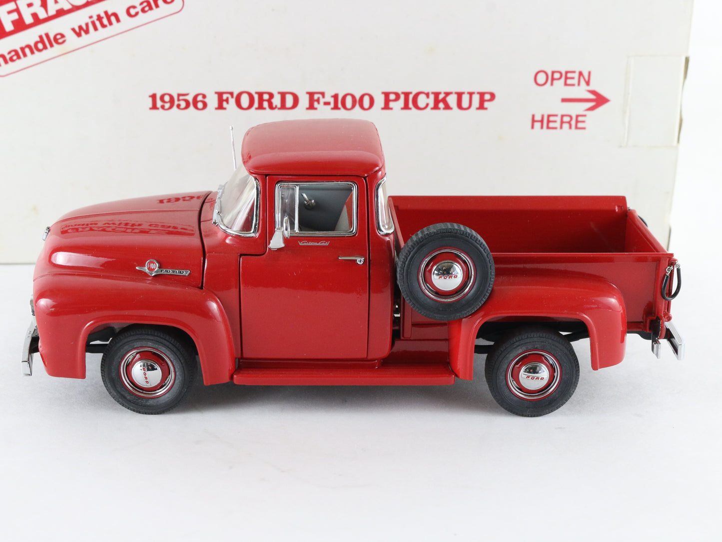 1956 Ford F-100 Half-Ton Pickup Truck Red Danbury Mint 1:24 Diecast Model Car