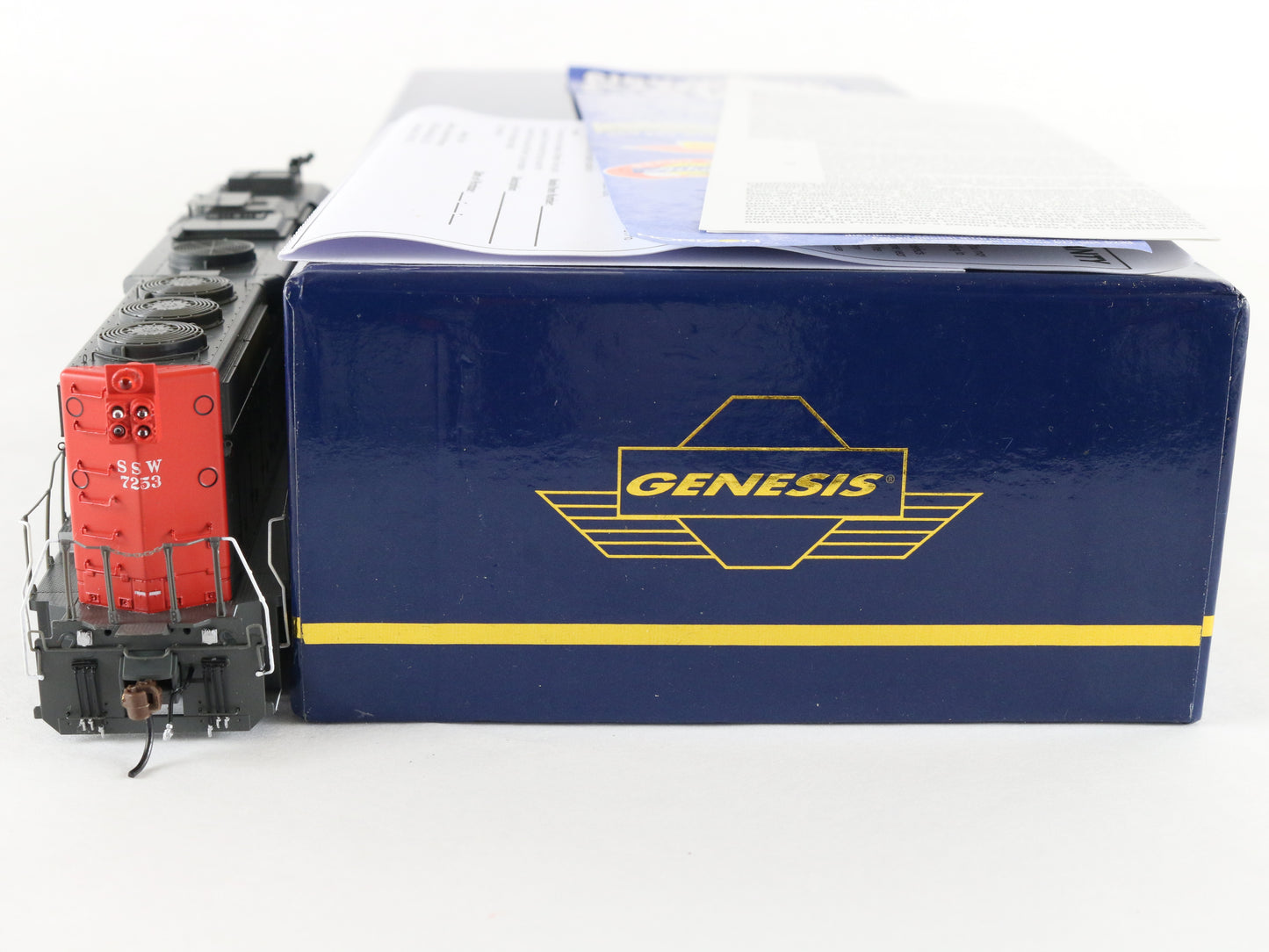 Athearn Genesis HO Cotton Belt 7253 GP40-2 Diesel Locomotive TSUNAMI ATHG40975