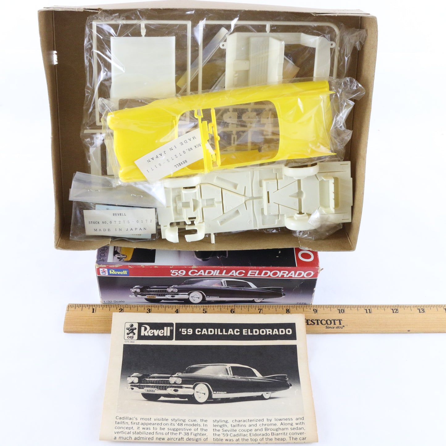 1959 '59 Cadillac Eldorado Ceji Revell 1:32 Model Car Kit 7275