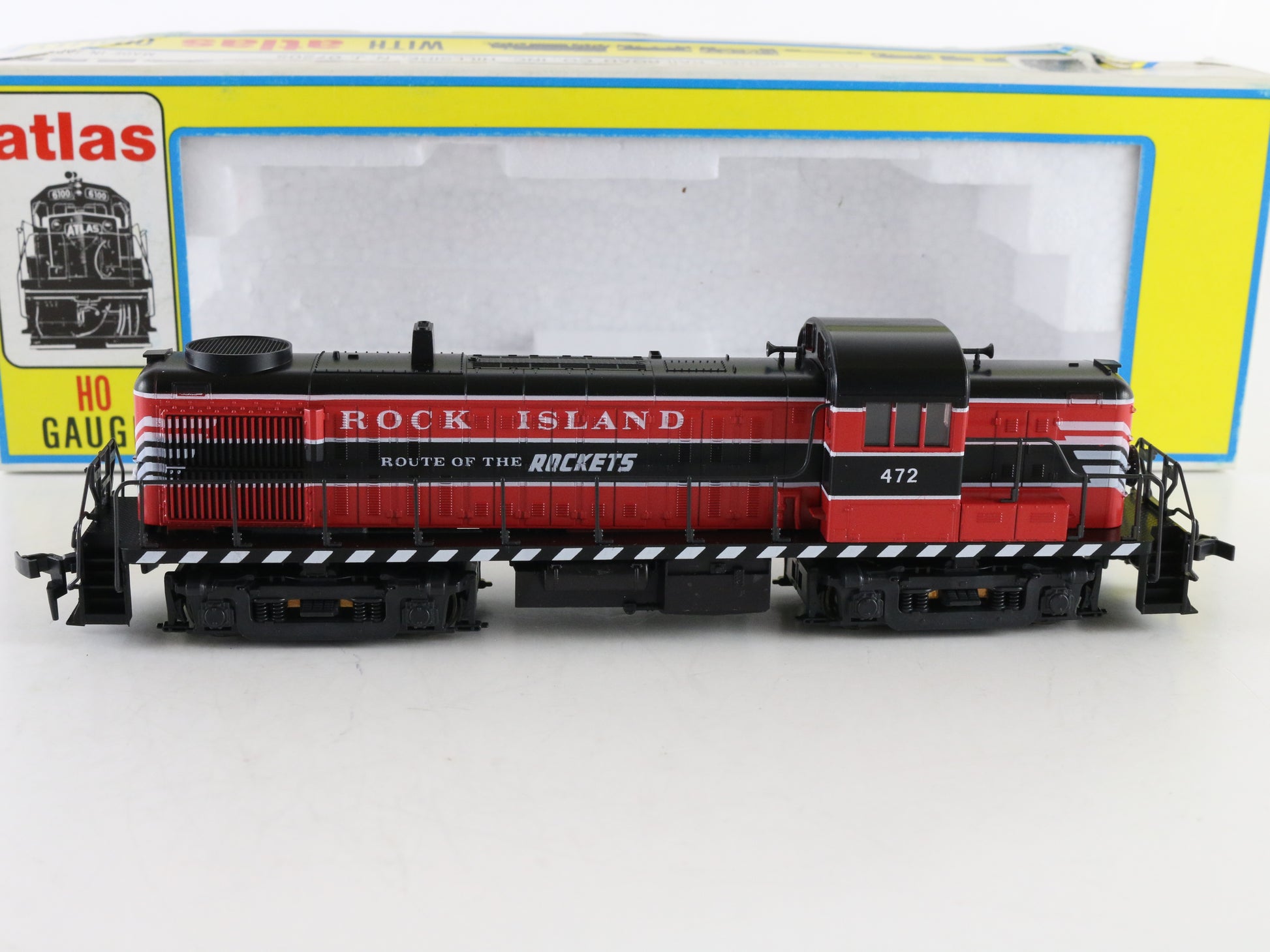 Atlas HO Rock Island 472 RS3 Diesel Locomotive Engine