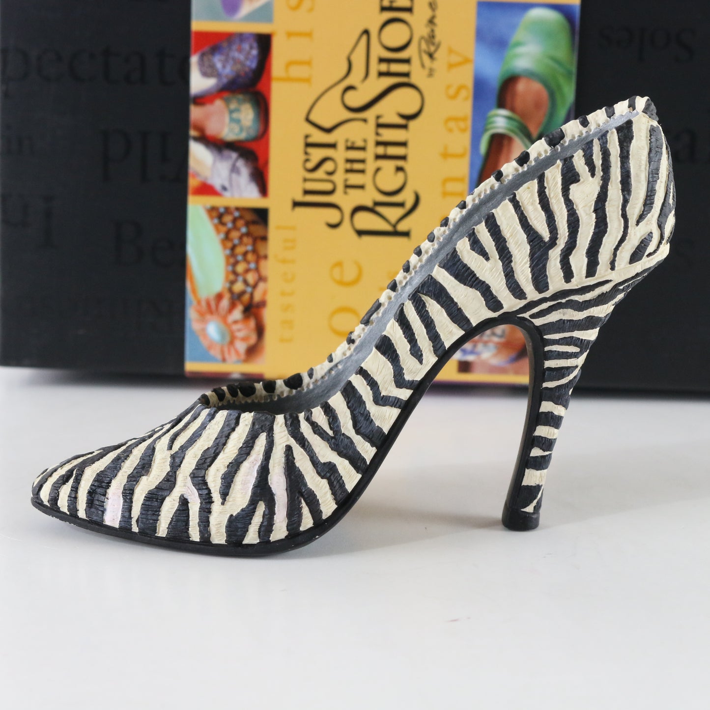 Just The Right Shoe Serengeti Zebra Raine Willitts Resin Collectible Shoe 25025