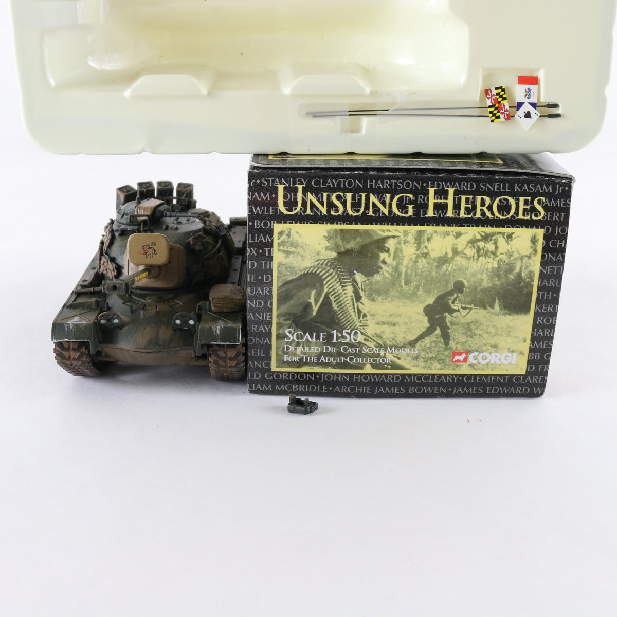 M48A3 Tank USMC Chrysler Unsung Heroes Corgi 1:50 50301 Military Vehicle