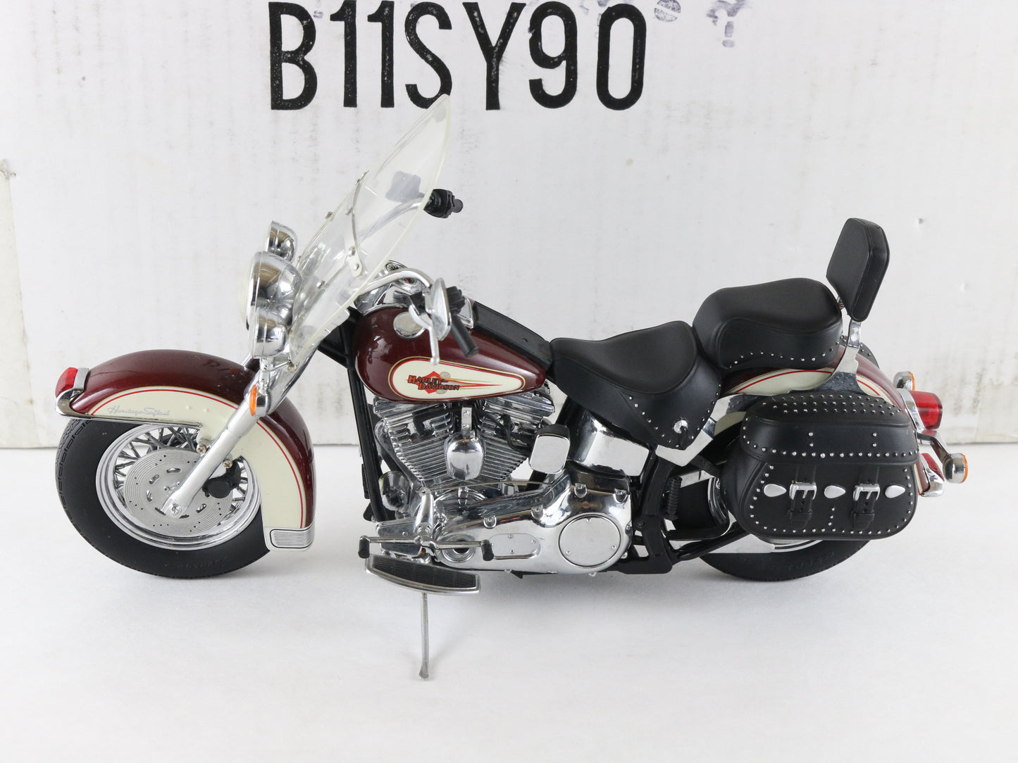 Heritage Softail Classic Harley Davidson Franklin Mint 1:10 Motorcycle B11SY90