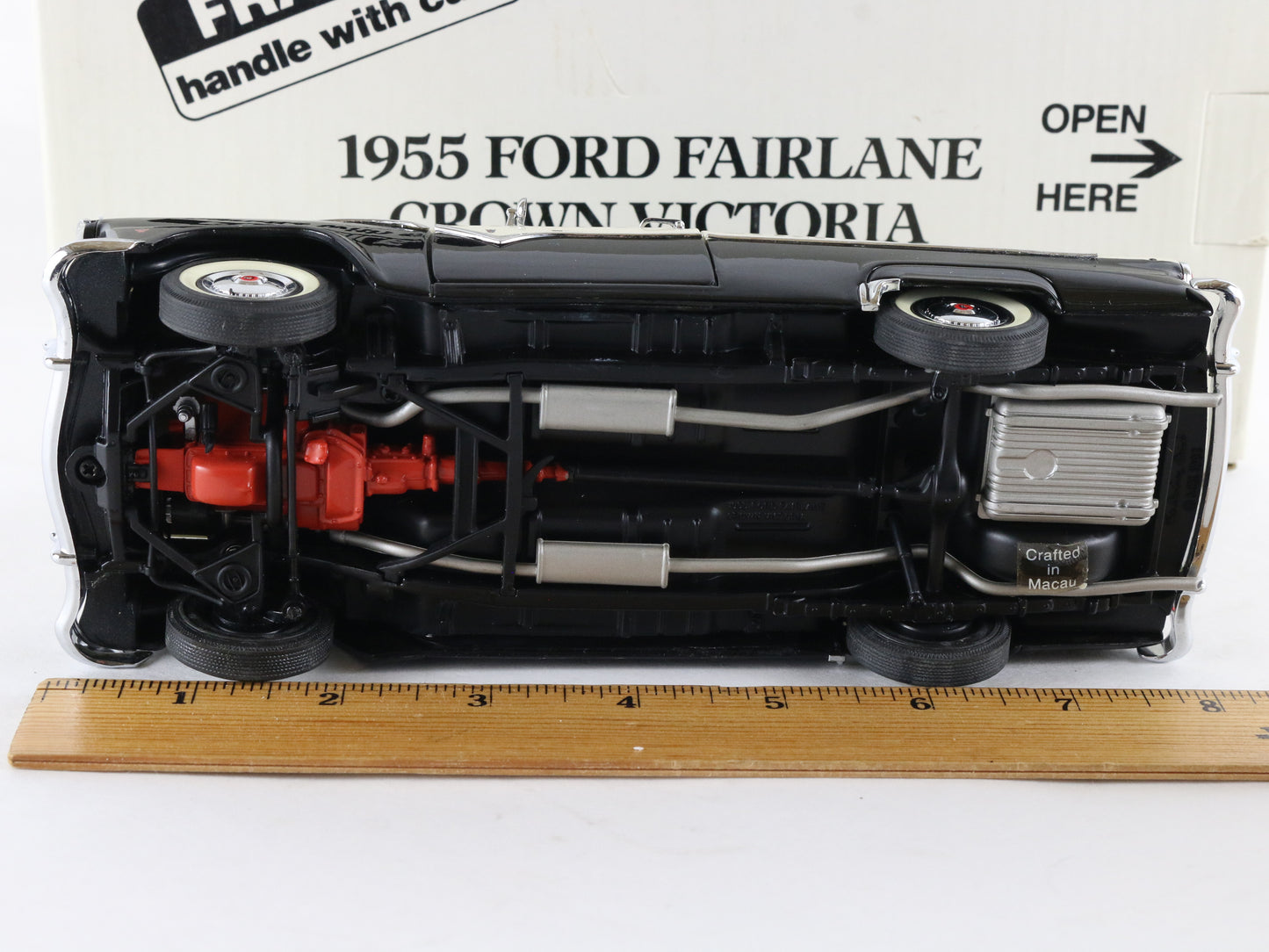 1955 Ford Fairlane Crown Victoria Black White Danbury Mint 1:24 Diecast Model