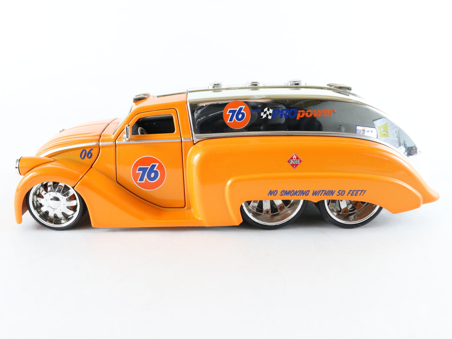 1939 Dodge Airflow Tanker Truck 76 Oil Jada D-rods 1:24 90924