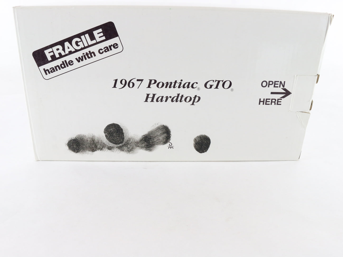 1967 Pontiac GTO Hardtop Plum Mist Purple Danbury Mint 1:24 Diecast Model