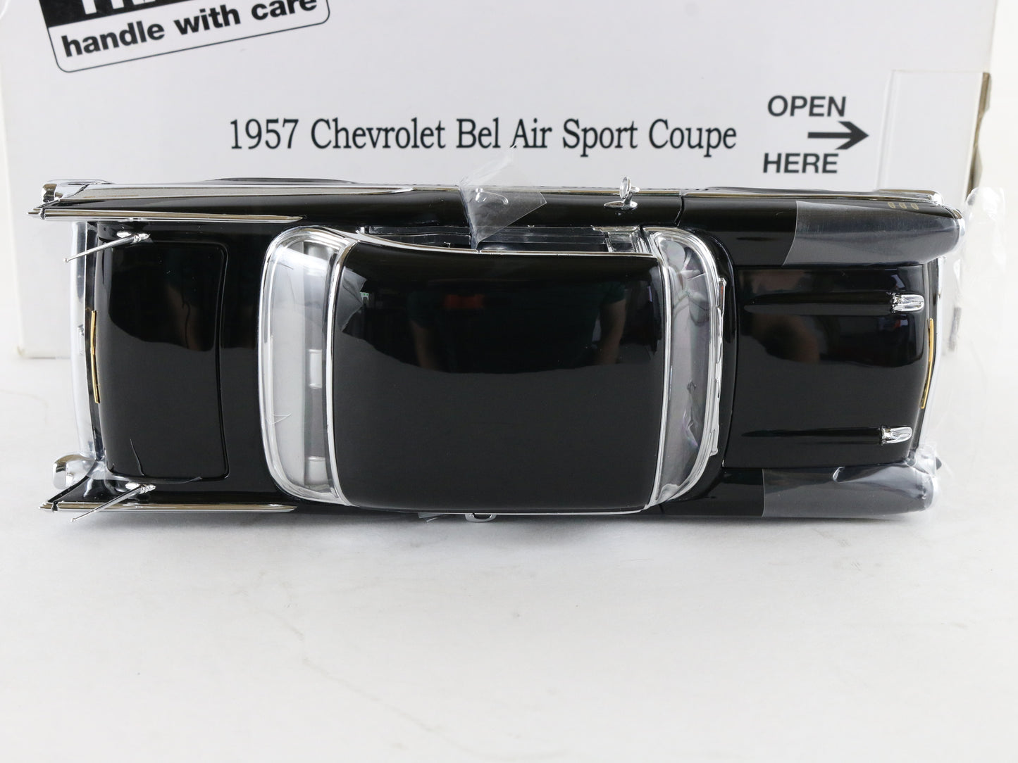 1957 Chevrolet Bel Air Sport Coupe Black White Danbury Mint 1:24 Diecast Model