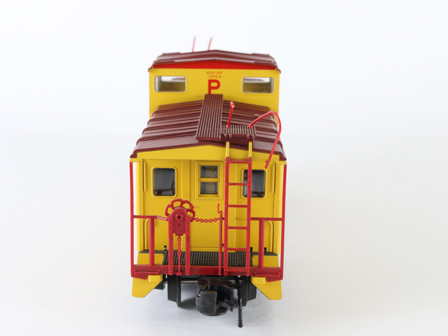 Atlas O Union Pacific UP 25733 Illuminated Red & Yellow Caboose Car