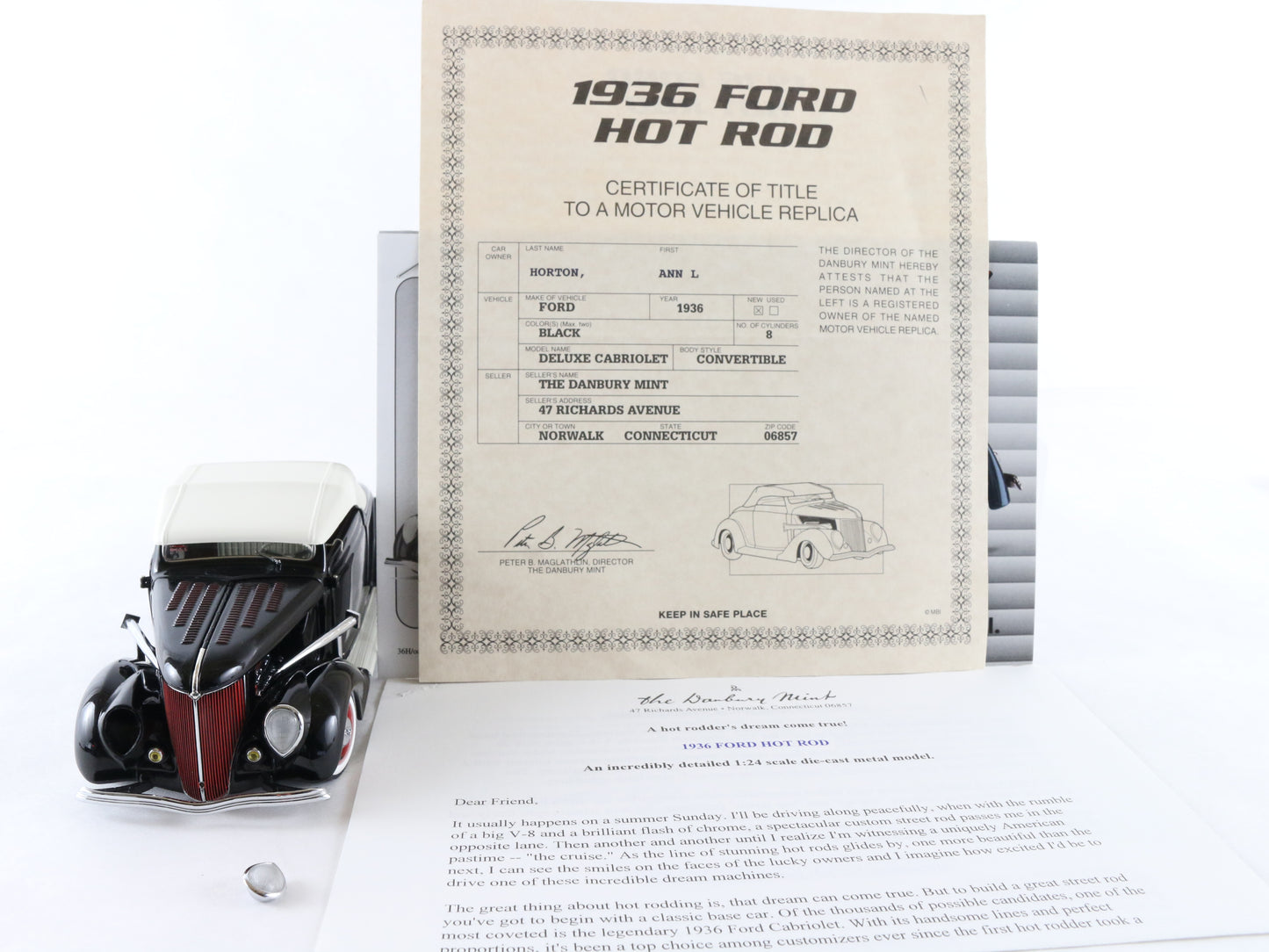 1936 Ford Hot Rod Deluxe Cabriolet Convertible Danbury Mint 1:24 Model Car