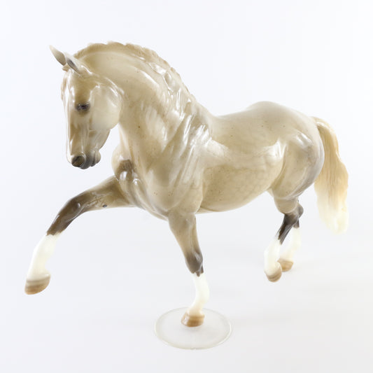 Breyer Landler Totalis BF 2022 Special Run Glossy Horse with Stand