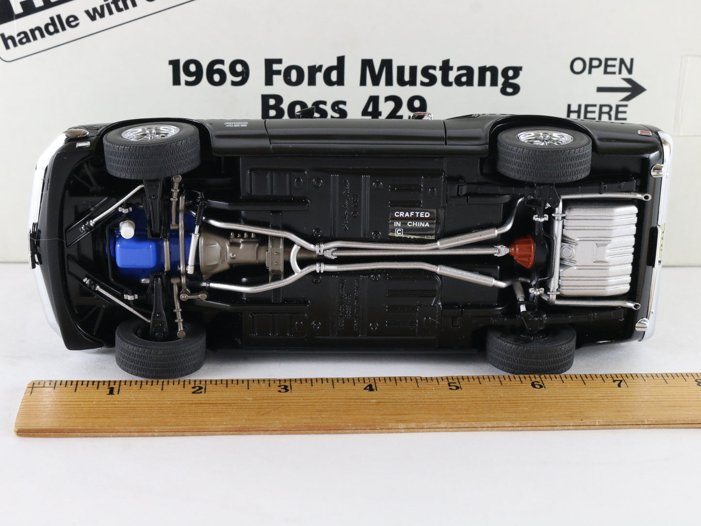 1969 Ford Mustang Boss 429 Raven Black Fastback Danbury Mint 1:24 Diecast Model