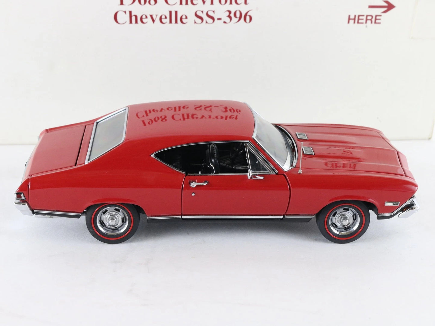 1968 Chevy Chevelle SS 396 Coupe Red Black Danbury Mint 1:24 Diecast Model