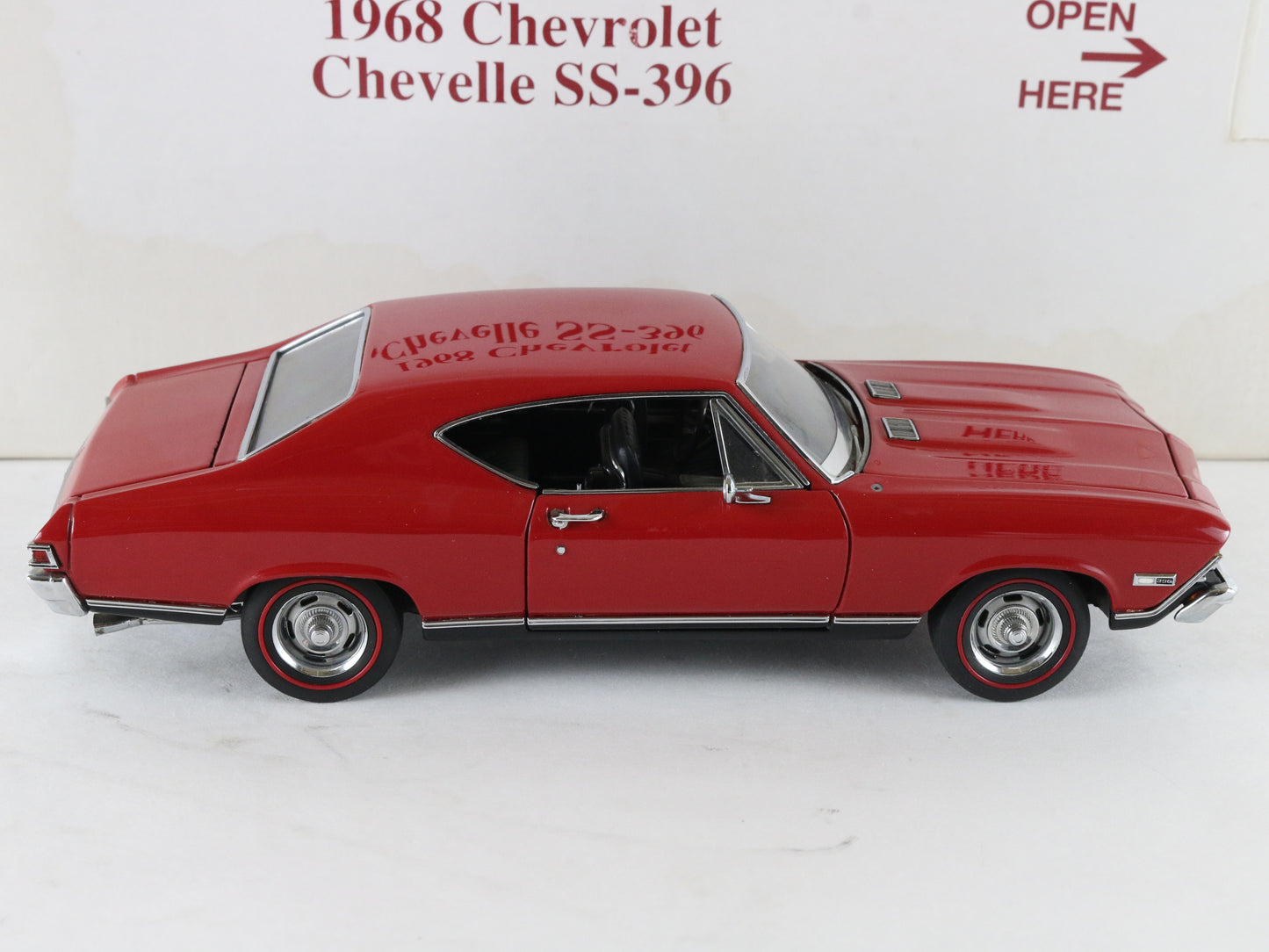 1968 Chevy Chevelle SS 396 Red Danbury Mint 1:24 Diecast Model Car