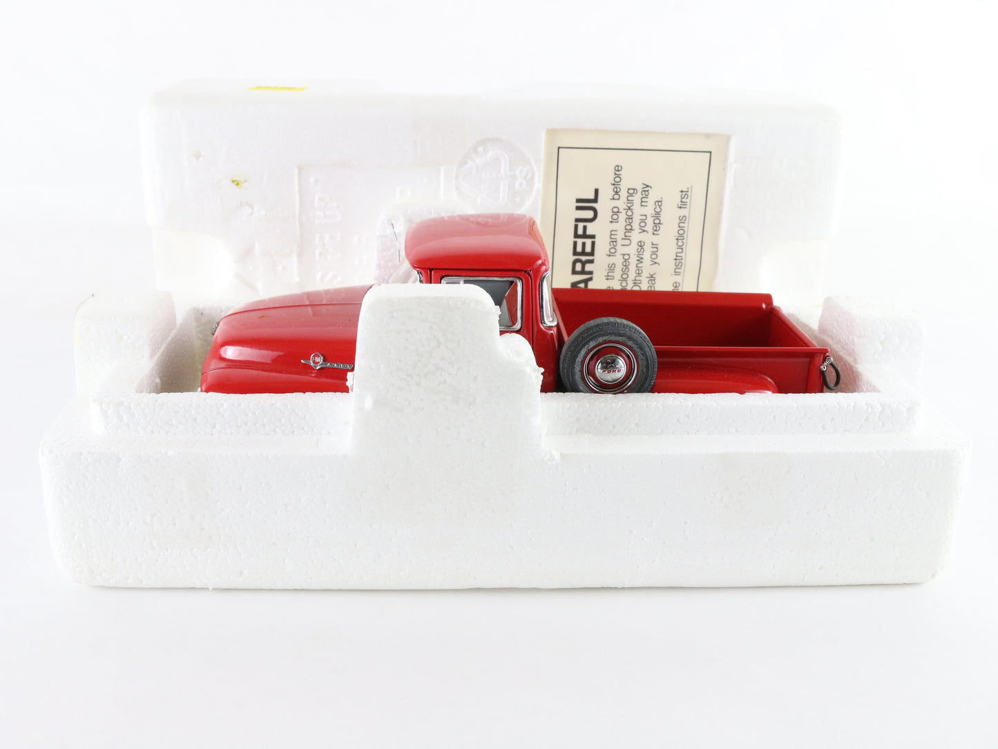 1956 Ford F-100 Pickup Truck Red Danbury Mint 1:24 Diecast Model Car