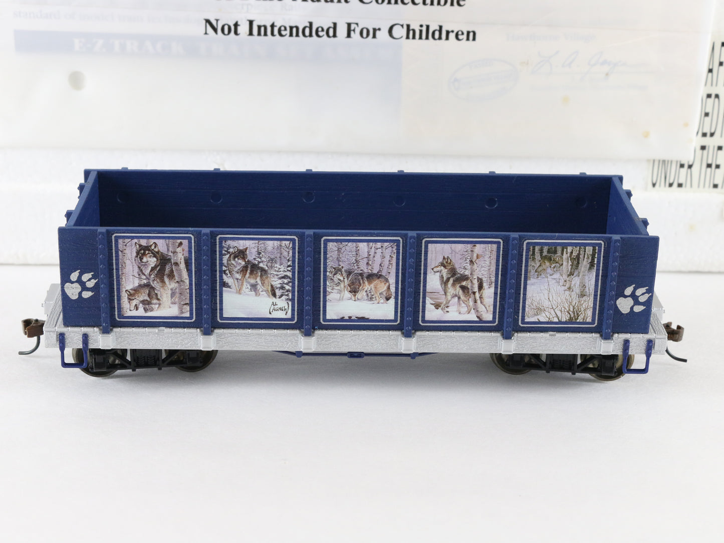 Hawthorne Village HO Wolf Patrol Gondola Train Car W/ Track 14-09137-017