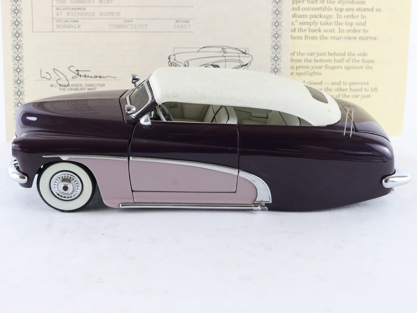1950 Mercury Custom Convertible Purple Pink Danbury Mint 1:24 Model Car