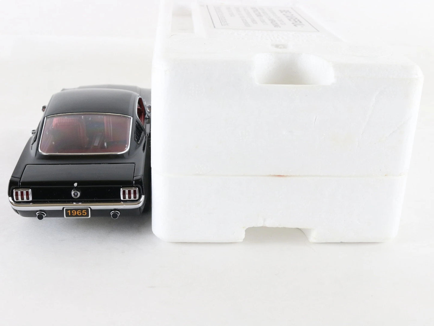 1965 Ford Mustang GT 2+2 Black Danbury Mint 1:24 Diecast Model 818/1965