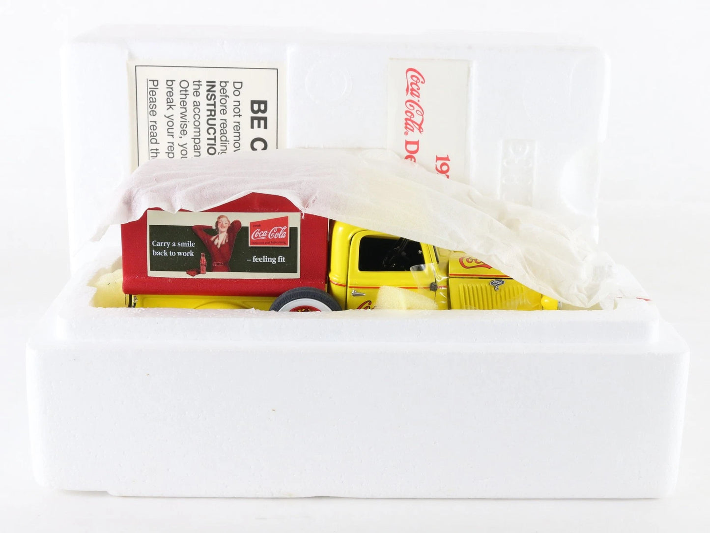 1935 Coca Cola Ford Delivery Truck Yellow Red Danbury Mint 1:24 Diecast Model