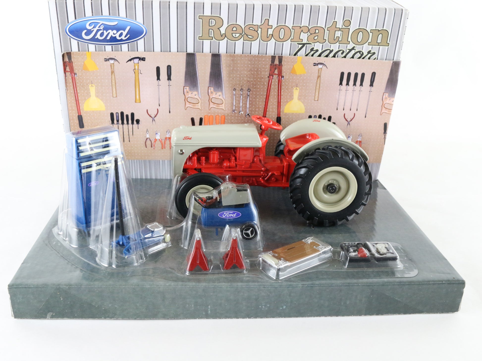 Ford 8N Restoration Tractor & Accessories Red Gray ERTL 1:16 Diecast 13780