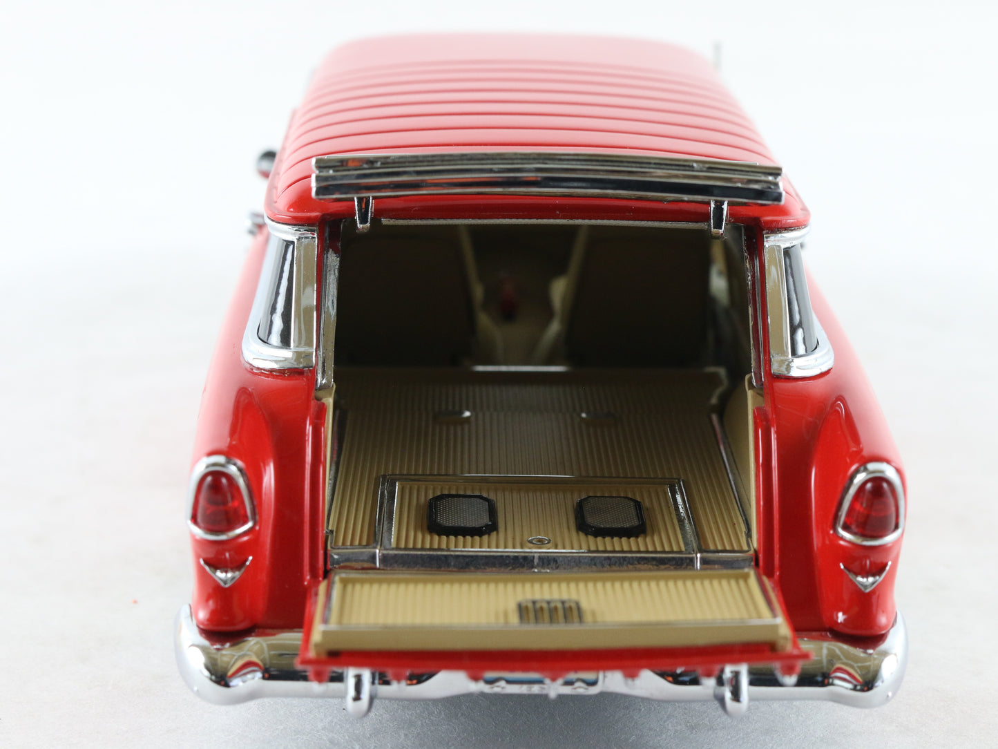 1955 Chevrolet Nomad Street Machine Red Danbury Mint 1:24 Model Car