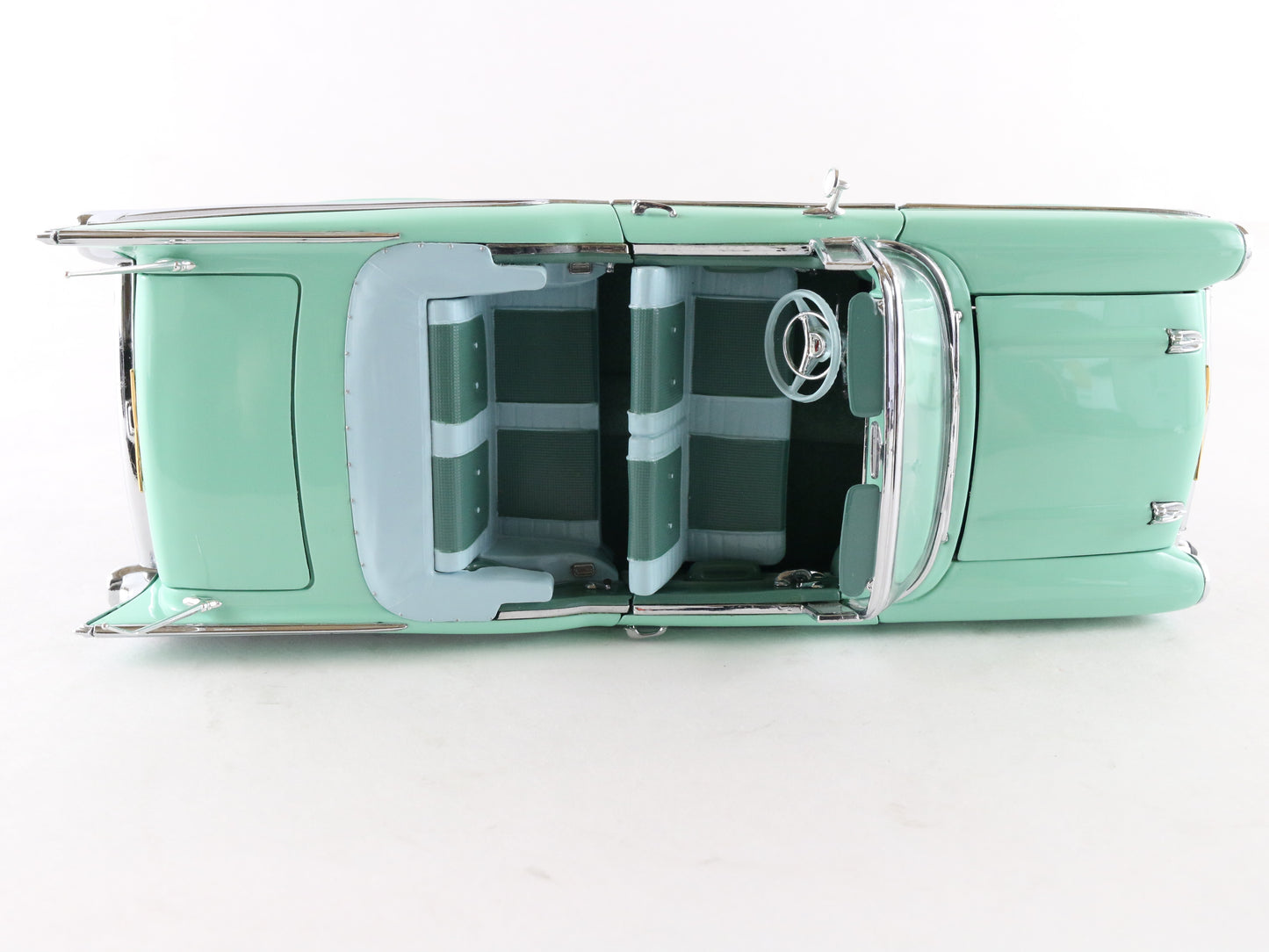1957 Chevrolet Bel Air Surf Green Convertible Danbury Mint 1:24 Model Car