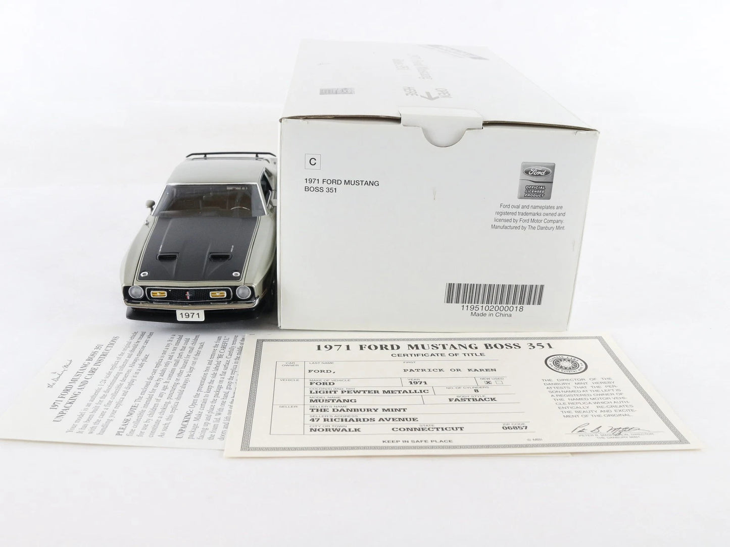 1971 Ford Mustang Boss 351 Fastback Gray Black Danbury Mint 1:24 Diecast Model