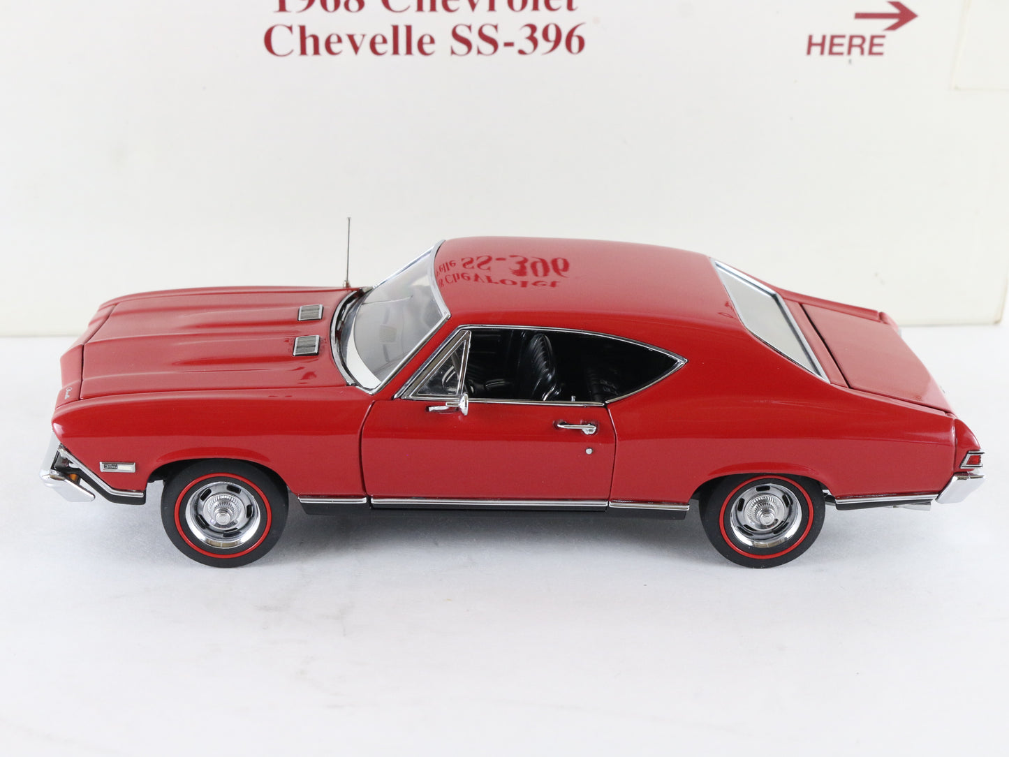 1968 Chevy Chevelle SS 396 Coupe Red Black Danbury Mint 1:24 Diecast Model
