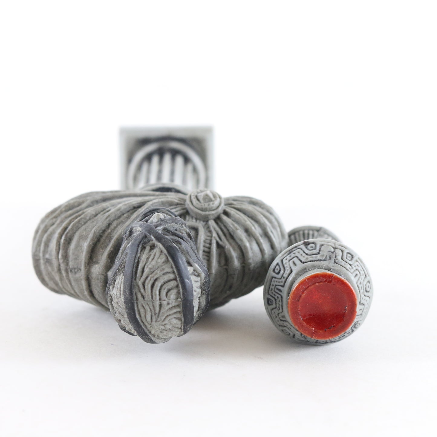 Lot Of 2 Mcfarlane Metal Gear Psycho Mantis Accessories Bust & Vase 1999