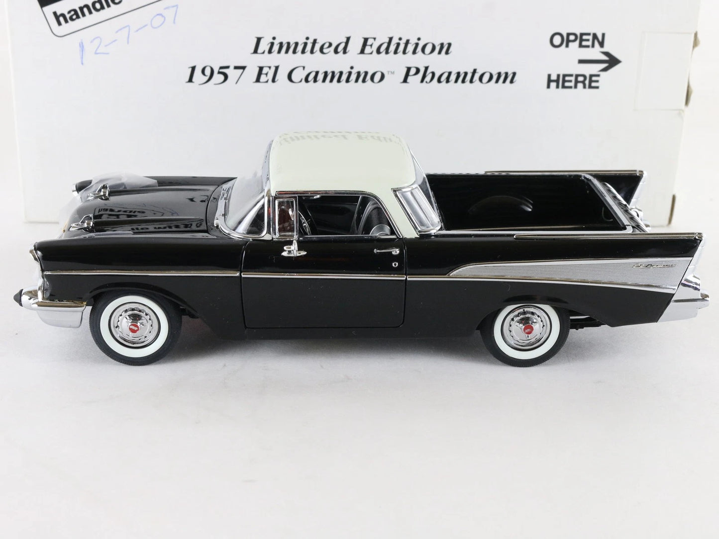 1957 Chevy El Camino Phantom Black White Danbury Mint 1:24 Diecast Model 1666