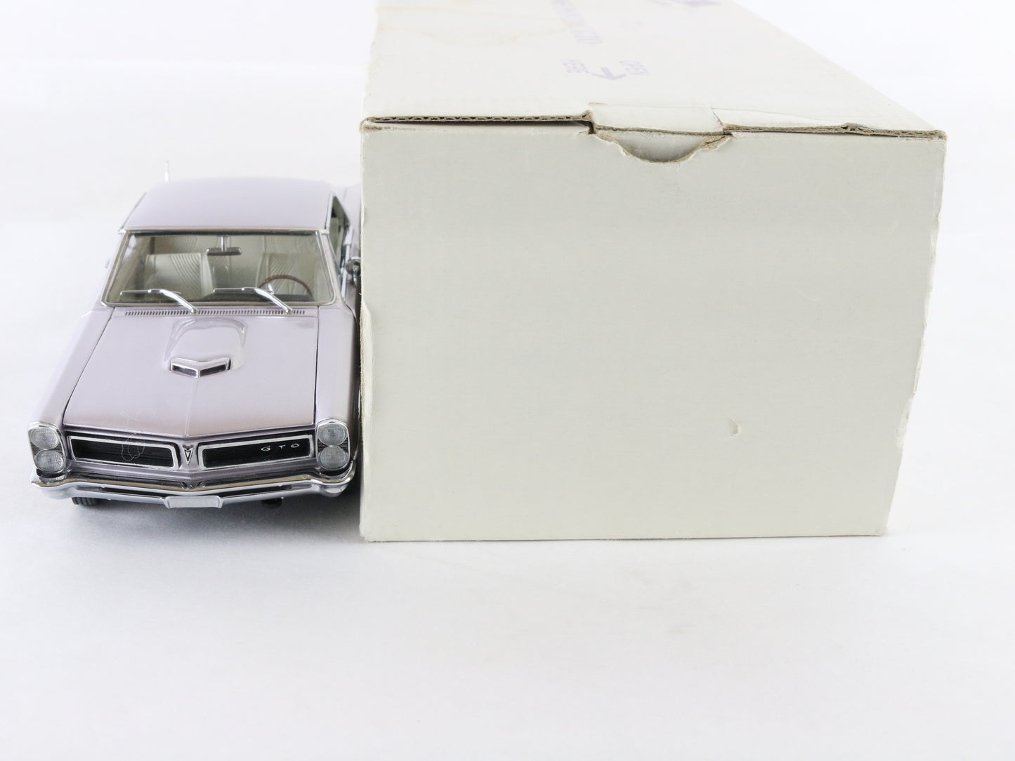 1965 Pontiac GTO Iris Mist Purple Danbury Mint 1:24 Diecast Model