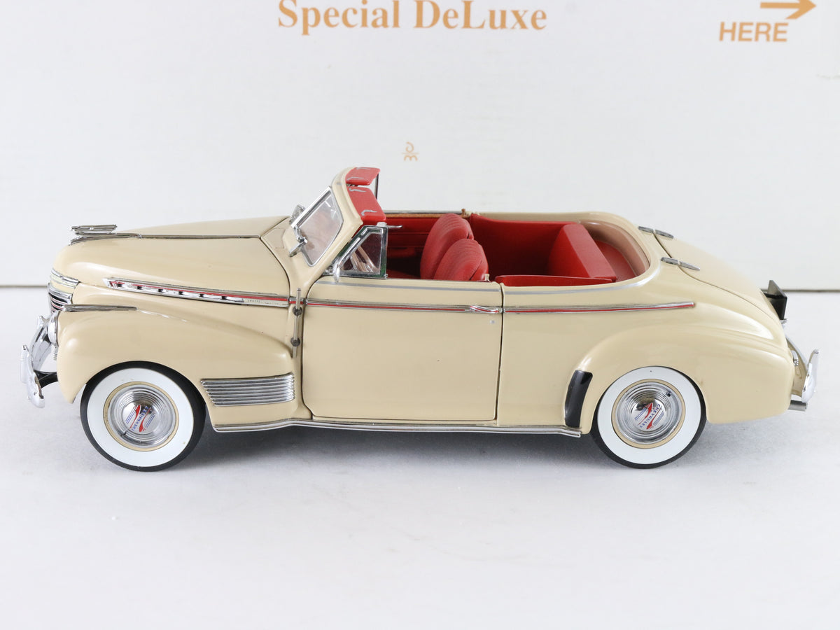1941 Chevrolet Special Deluxe Convertible Cameo Cream Danbury Mint 1:24 Diecast